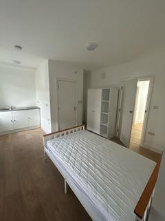 Flat share to rent, No Deposit Option, Ensuite Bedsit, Neasden NW10