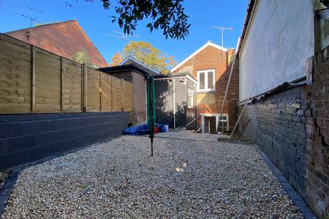 4 bedroom terraced house to rent, Romsey Road, Winchester, SO22