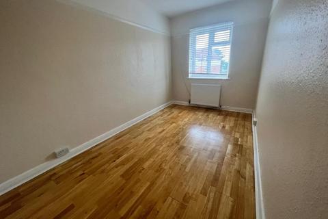 2 bedroom maisonette to rent, Surbiton,  Surrey,  KT6