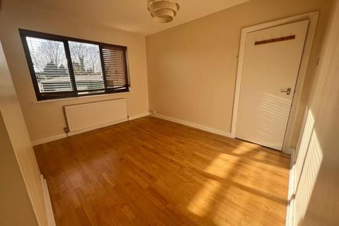 2 bedroom maisonette to rent, Surbiton,  Surrey,  KT6