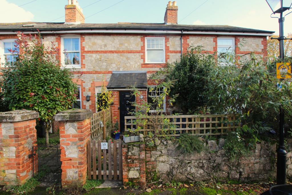 Lymbourn Road, Havant 2 bed terraced house for sale £325,000