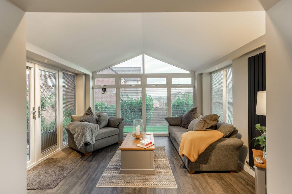 Abbots Gate, Lydney 4 bed terraced house for sale £465,000