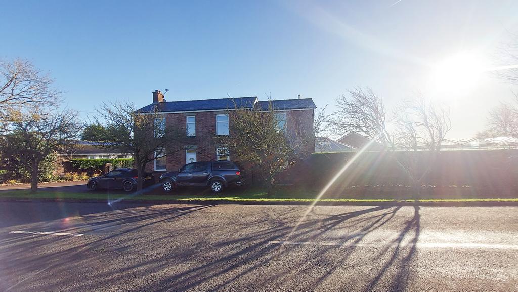 Blackgate Lane, Tarleton PR4 3 bed semidetached house £1,100 pcm (£