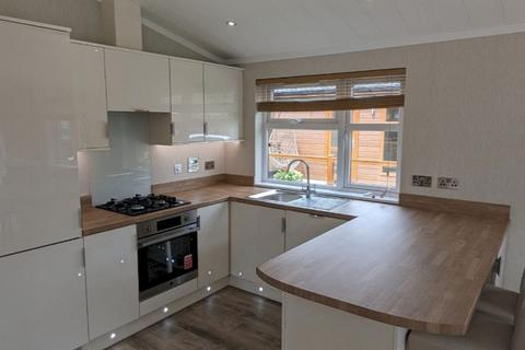2 bedroom lodge for sale, Lawnsdale Country Park, , Moss Side FY8