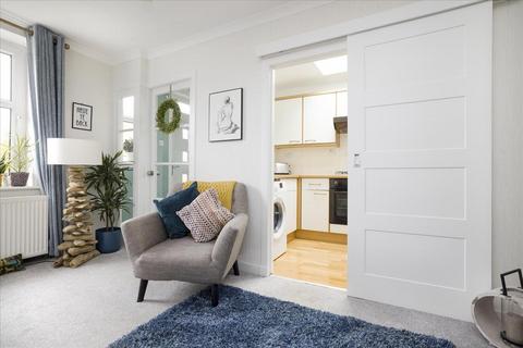 31 Springfield Place, Roslin, EH25 9LW