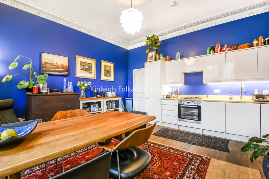 5508b8012-402d-47...