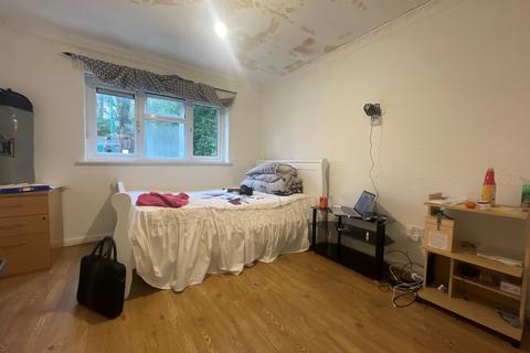 1 bedroom flat for sale - 9 Findon Road,  Birmingham, B8