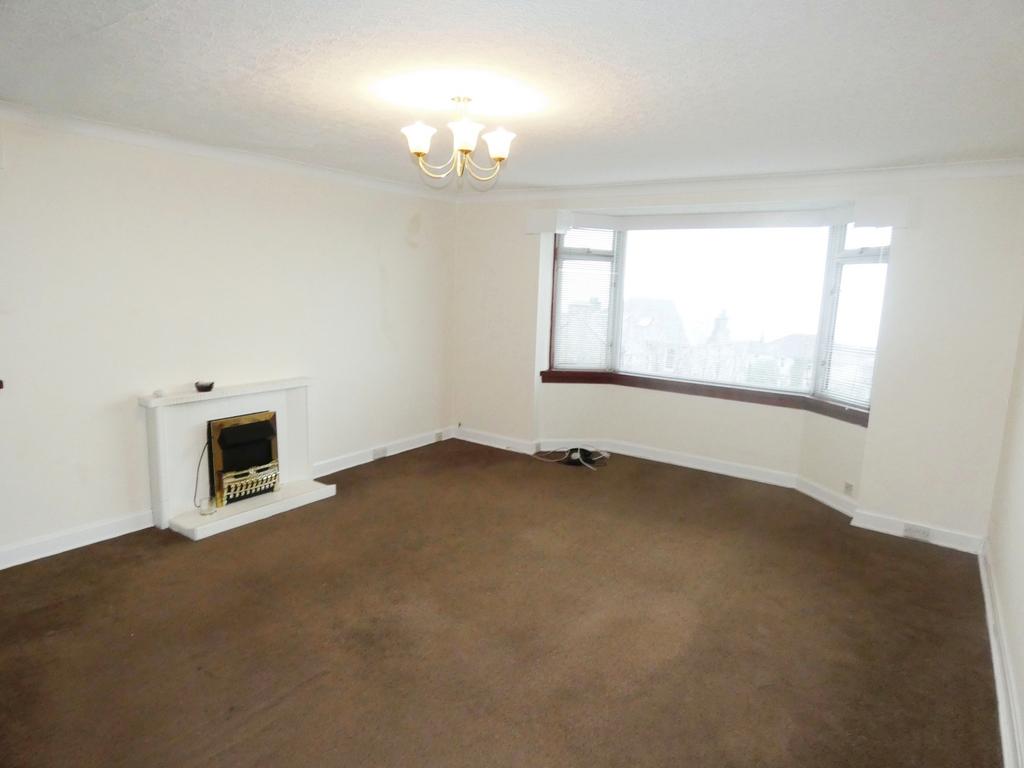 Overton Crescent, West Kilbride KA23 3 bed flat for sale £129,995