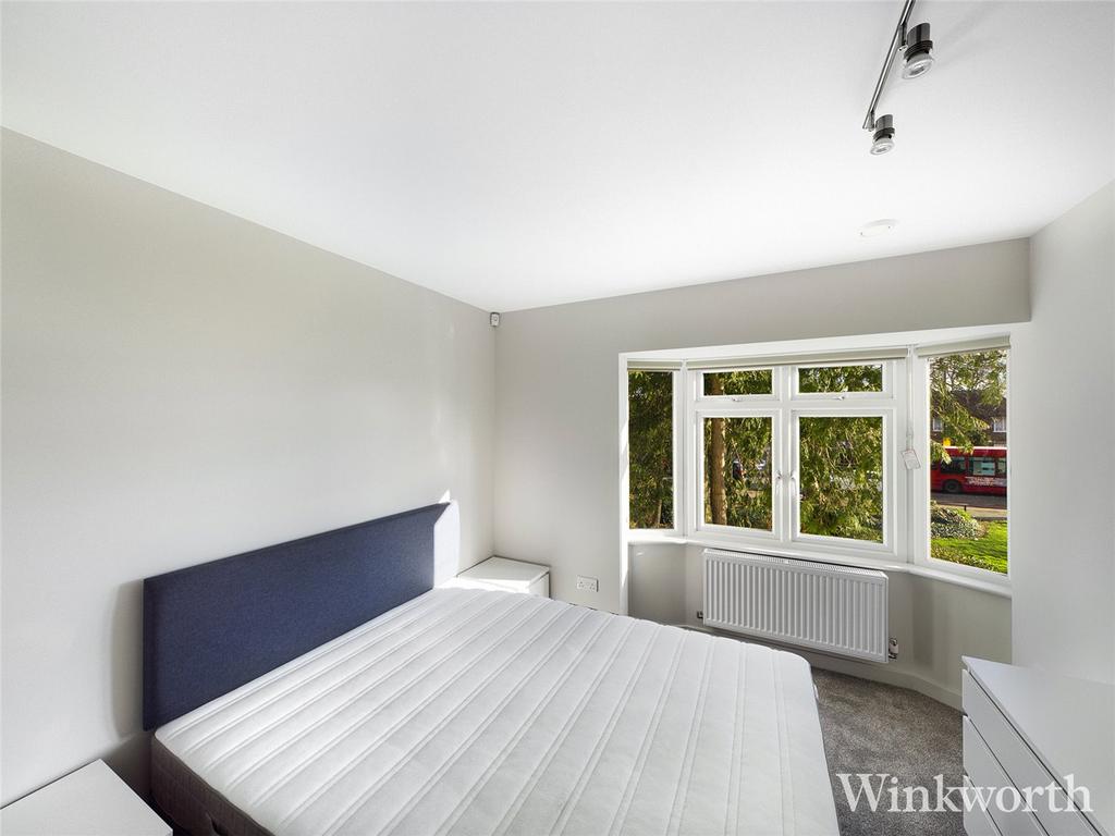 Noel Road, London, W3 2 bed apartment £2,200 pcm (£508 pw)