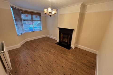 4 bedroom terraced house to rent, The Grove, Kettering, NN15