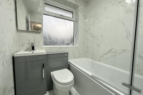 31a Truslove Road, London, SE27 0QG
