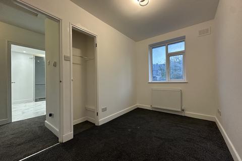 31a Truslove Road, London, SE27 0QG