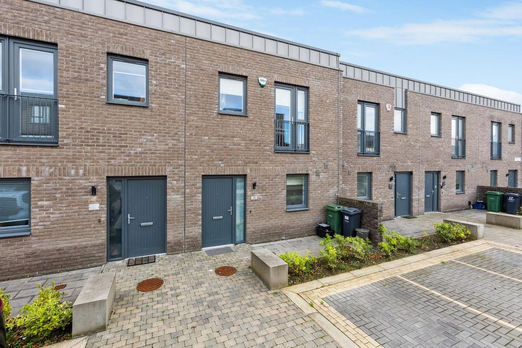 Armstrong Road, Longstone, Edinburgh, EH14 2BF 2 bed apartment for sale