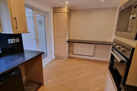 43 Mapperley Drive, Northampton, NN3 9UF