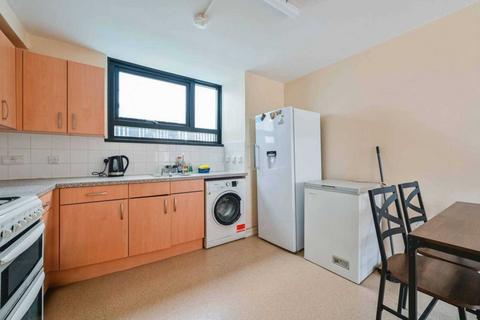 2 bedroom house to rent, Elm Friars Walk, Camden Town