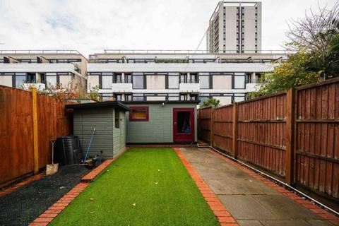 2 bedroom house to rent, Elm Friars Walk, Camden Town