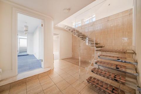 4 bedroom flat for sale, Athena Court,  St John's Wood,  NW8