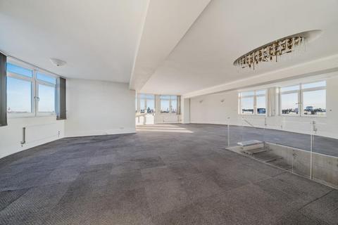 4 bedroom flat for sale, Athena Court,  St John's Wood,  NW8