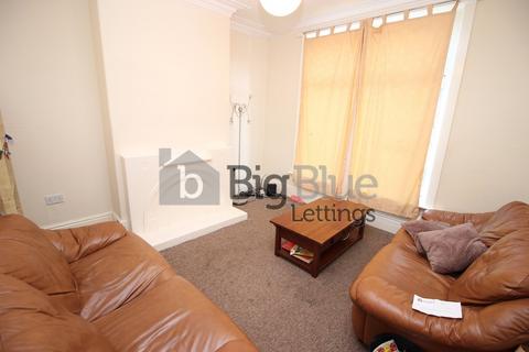 5 bedroom terraced house to rent, 87 Royal Park Avenue, Hyde Park, Leeds LS6