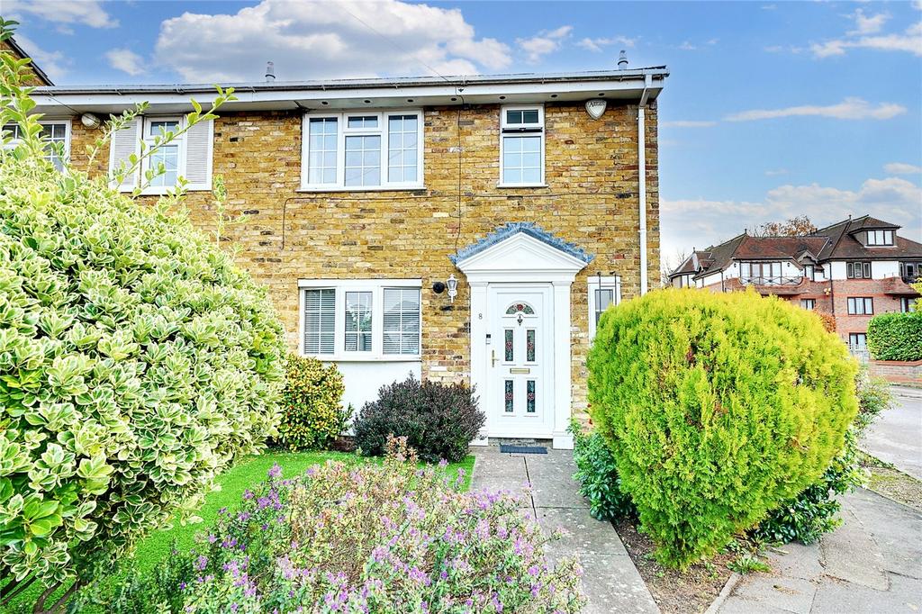 Crofton Way, Enfield, EN2 3 bed end of terrace house for sale £575,000