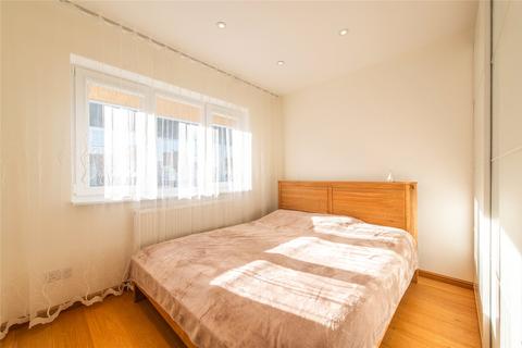 9 Bellman Avenue, Gravesend, DA12 1RF