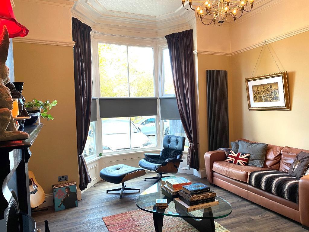 Hessle High Road, Hull, HU4 6SB 5 bed end of terrace house for sale £