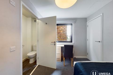 1 bedroom in a house share to rent - West Adam Street, South Side, Edinburgh, EH8
