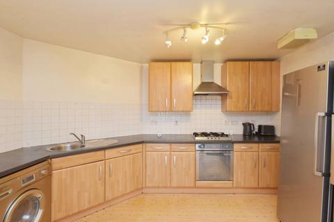 215/5 Granton Road, Edinburgh, EH5 1HD