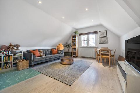 2 bedroom flat for sale, Priory Road, South Hampstead