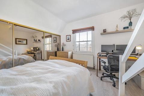 2 bedroom flat for sale, Priory Road, South Hampstead