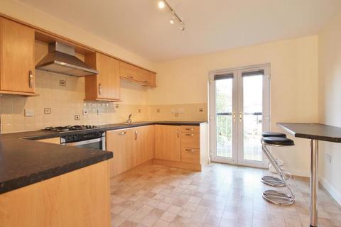 3 bedroom apartment to rent, Marina Way, Abingdon OX14