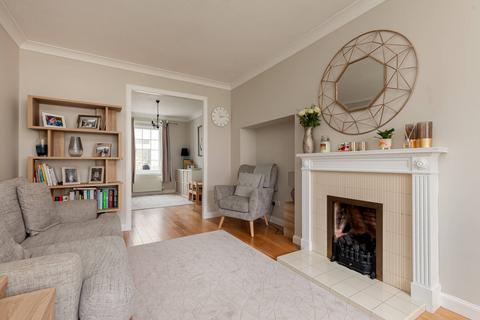 3 bedroom end of terrace house for sale - 16 Bonaly Wester, Bonaly, Edinburgh, EH13 0RQ