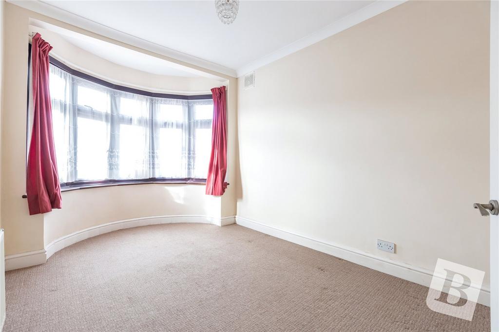 Grosvenor Drive, Hornchurch, RM11 3 bed bungalow for sale £575,000