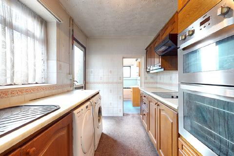 2 bedroom terraced house for sale - 25 South View Road, Grays