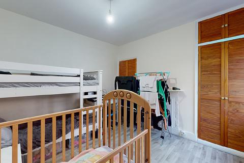 4 Alcester Crescent, London, E5 9PX