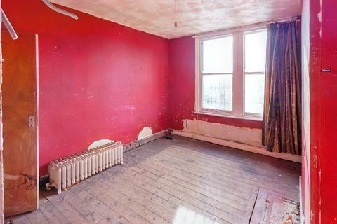 18 Hartley Avenue, Leeds, LS6 2LP