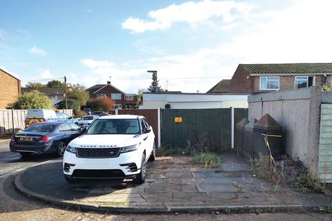 Land for sale - Land at Benen-Stock Road, Staines-upon-Thames, Middlesex
