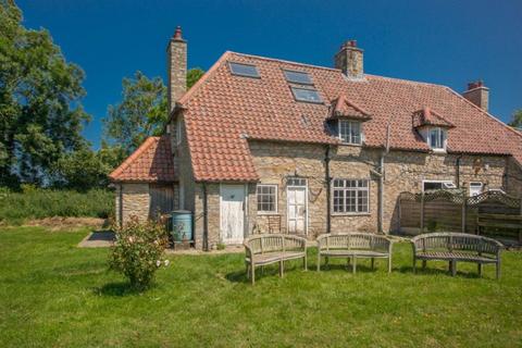 2, The Cottages Cartoft, Kirkbymoorside, York, YO62 6NU