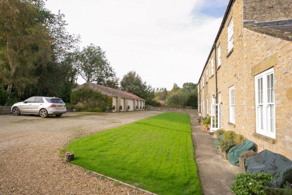 Woodard House, High Street, Helmsley 2 bed apartment for sale £210,000