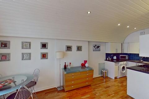 1 bedroom flat to rent, Rose Street, Edinburgh, EH2