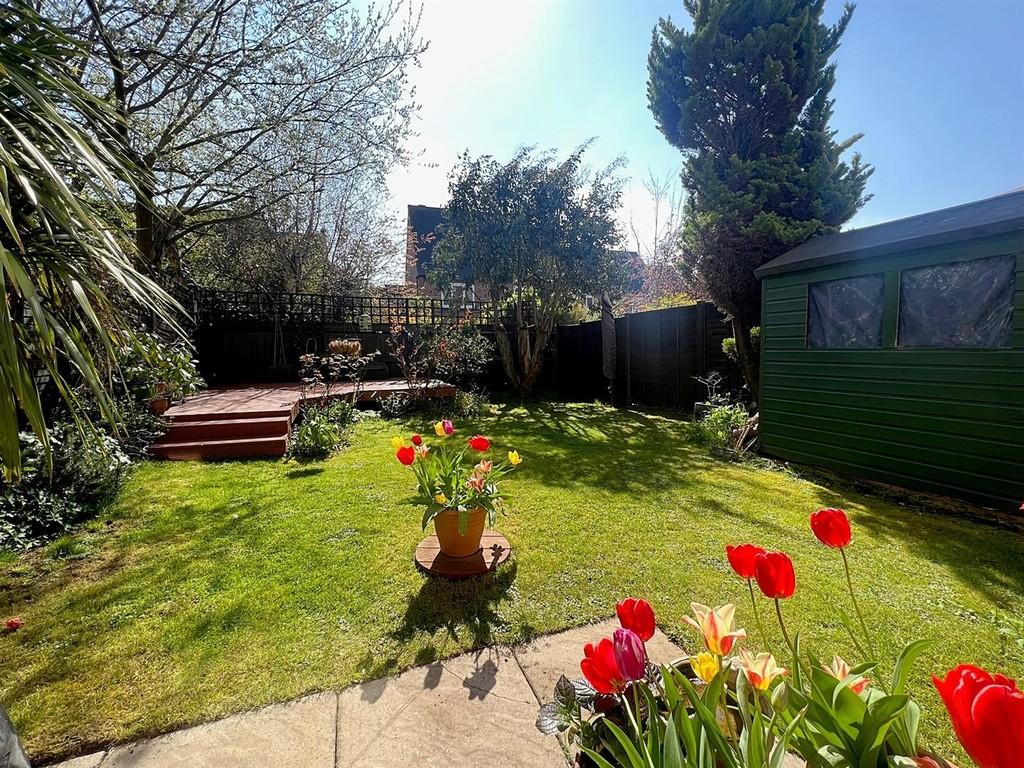 Highfield, Hatton Park, Warwick 3 bed detached house for sale £425,000