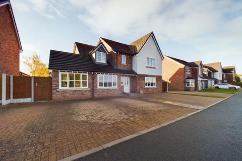 4 bedroom detached house for sale - Muxton Lane, Telford TF2