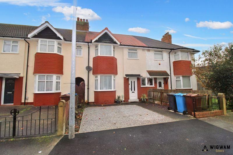 Etton Grove, Hull, HU6 3 bed terraced house for sale £130,000