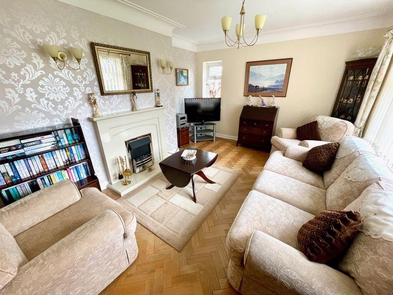 Haytor Road, Wrexham 3 bed detached house for sale £365,000