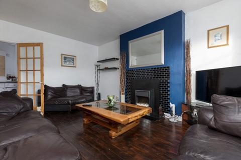20 Moray Drive, Clarkston, Glasgow, G76 8NW