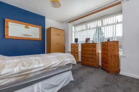 20 Moray Drive, Clarkston, Glasgow, G76 8NW