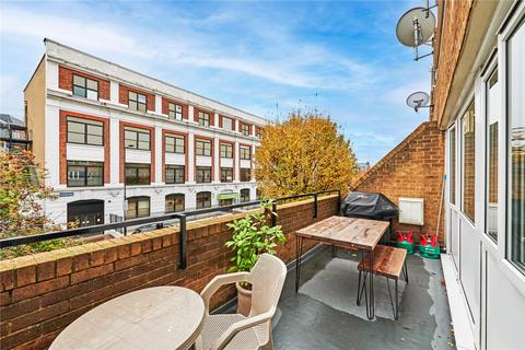 50 Walham Green Court, London, SW6 2DE