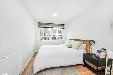 50 Walham Green Court, London, SW6 2DE