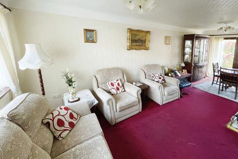 3 bedroom semi-detached house for sale, Alyndale Road, Saltney, Chester, Flintshire, CH4