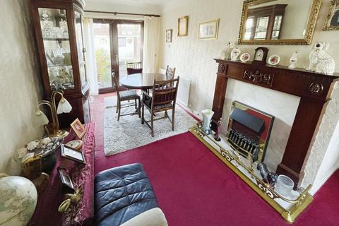 3 bedroom semi-detached house for sale, Alyndale Road, Saltney, Chester, Flintshire, CH4